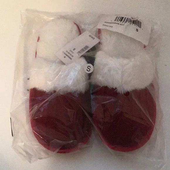 Cable Knit Slippers - Picture 4 of 6